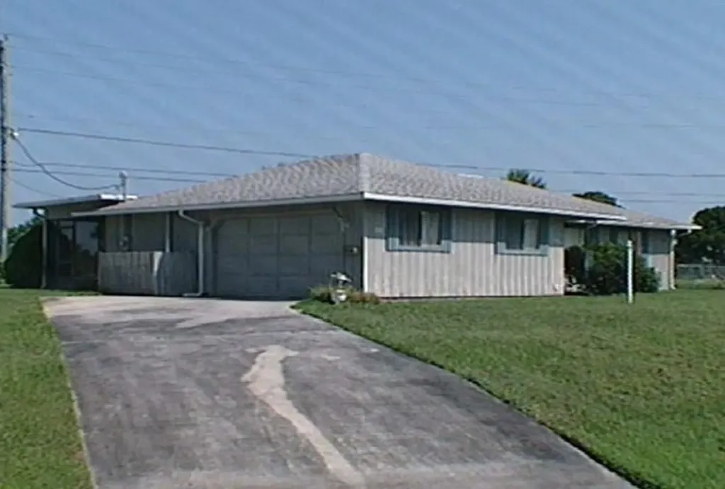 266 Main Street Sebastian FL 32958