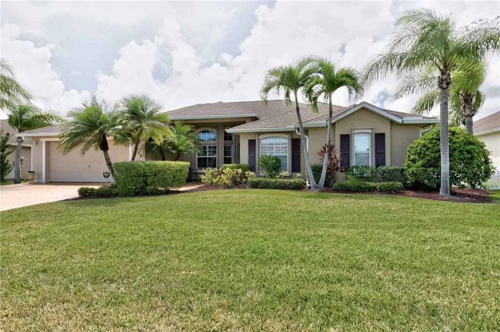 825 Sarina Terrace SW Vero Beach FL 32968