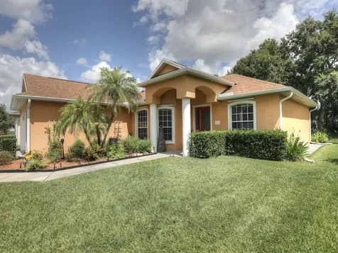 5785 W 1st Square SW Vero Beach FL 32968
