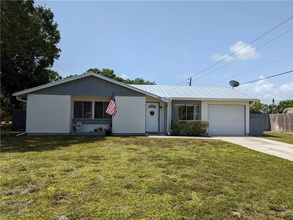 1565 24th Street SW Vero Beach FL 32962