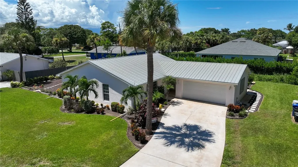 1556 4th Lane Vero Beach FL 32962