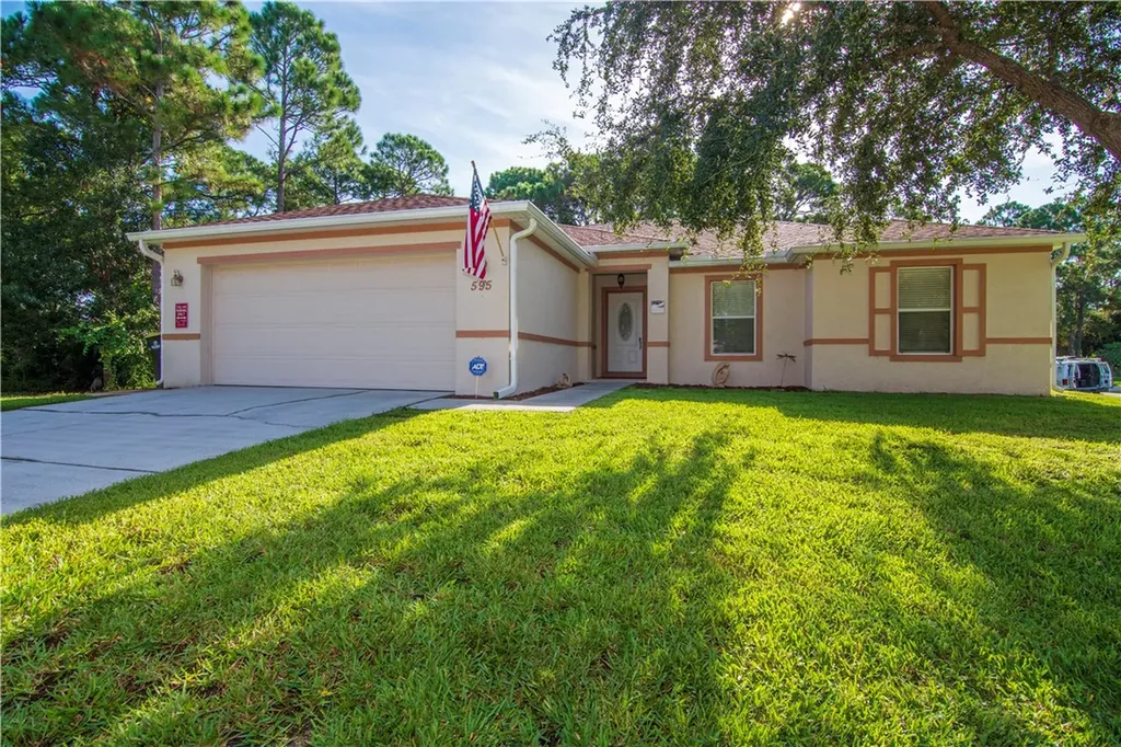 595 Fronda Avenue SW Palm Bay FL 32908