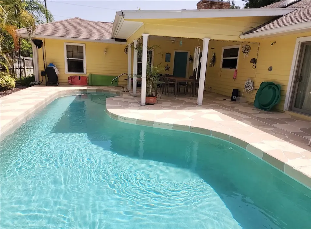 6100 60th Court Vero Beach FL 32967