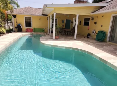 6100 60th Court Vero Beach FL 32967