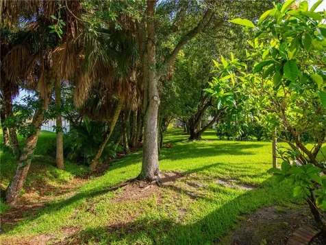 4534 6th Lane SW Vero Beach FL 32968