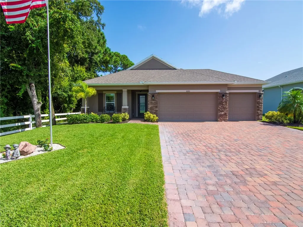 6045 Sequoia Circle Vero Beach FL 32967