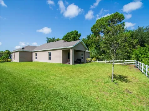 6045 Sequoia Circle Vero Beach FL 32967