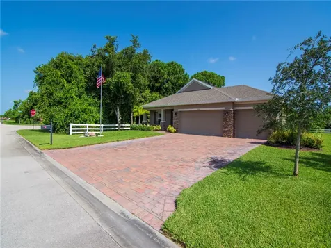 6045 Sequoia Circle Vero Beach FL 32967