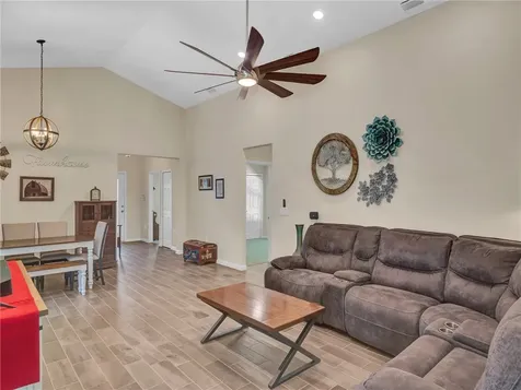 6045 Sequoia Circle Vero Beach FL 32967
