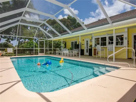 5826 62nd Lane Vero Beach FL 32967