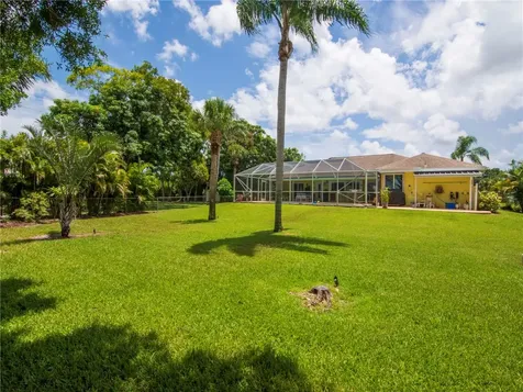 5826 62nd Lane Vero Beach FL 32967