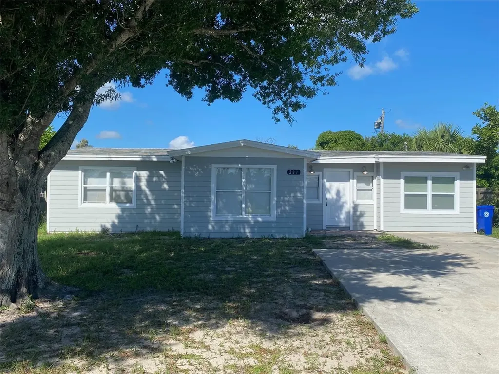 281 6th Court SW Vero Beach FL 32962