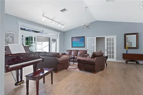 3385 Mariners Way Vero Beach FL 32963