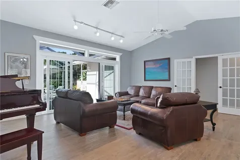 3385 Mariners Way Vero Beach FL 32963