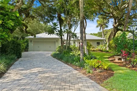3385 Mariners Way Vero Beach FL 32963