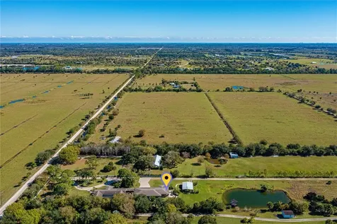 7815 1st Street SW Vero Beach FL 32968