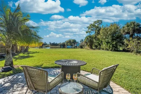 7815 1st Street SW Vero Beach FL 32968