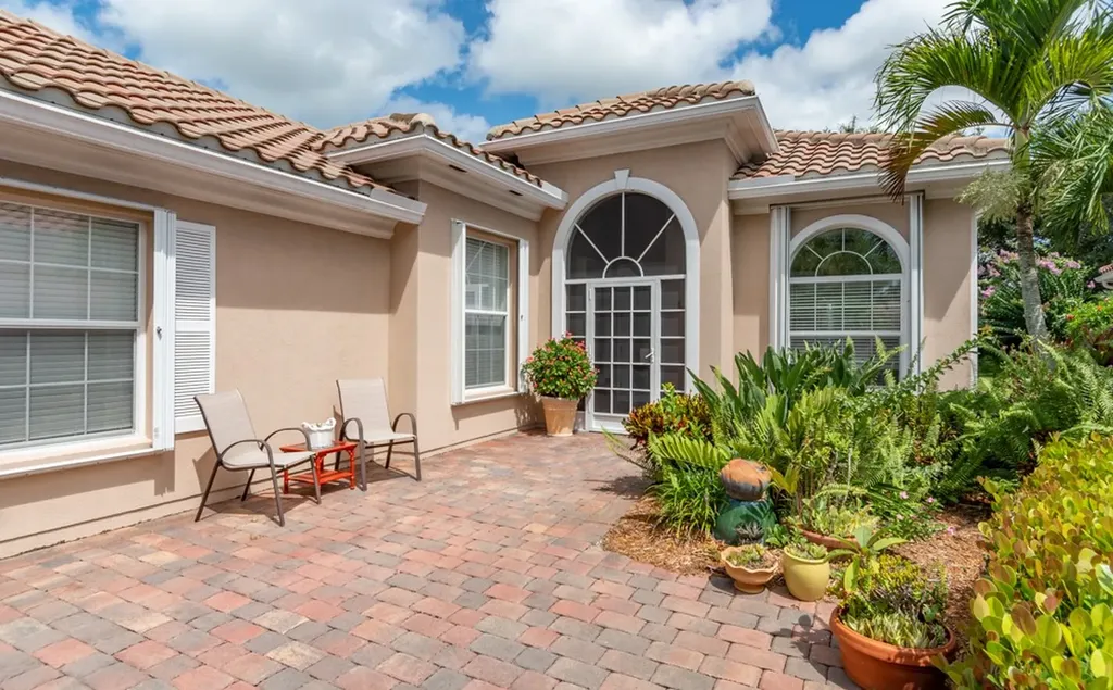 5219 Eleuthra Circle Vero Beach FL 32967