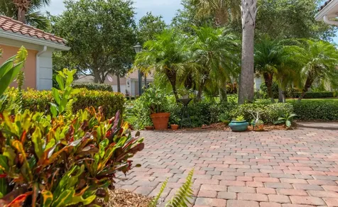 5219 Eleuthra Circle Vero Beach FL 32967