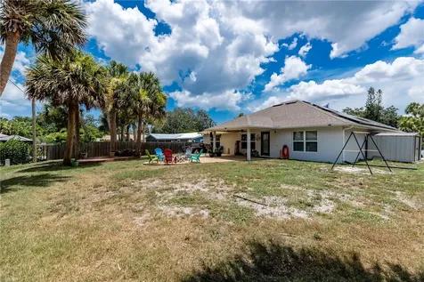 325 Benedictine Terrace Sebastian FL 32958
