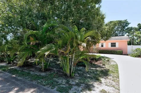 2146 34th Avenue Vero Beach FL 32960
