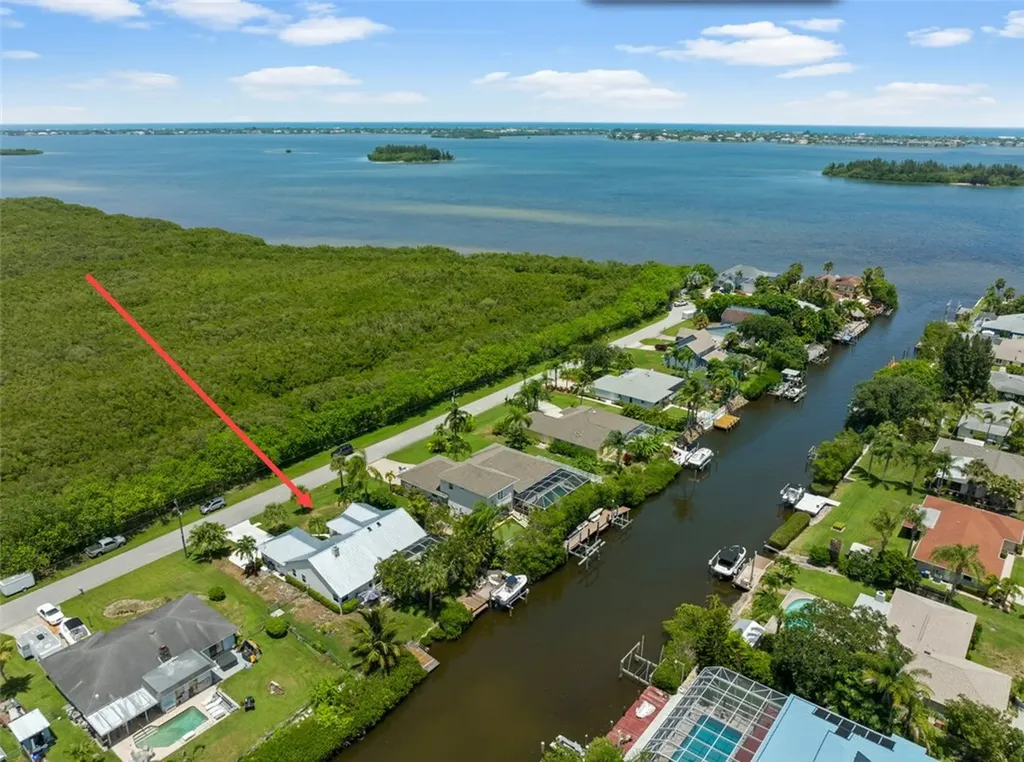 423 12th Street SE Vero Beach FL 32962