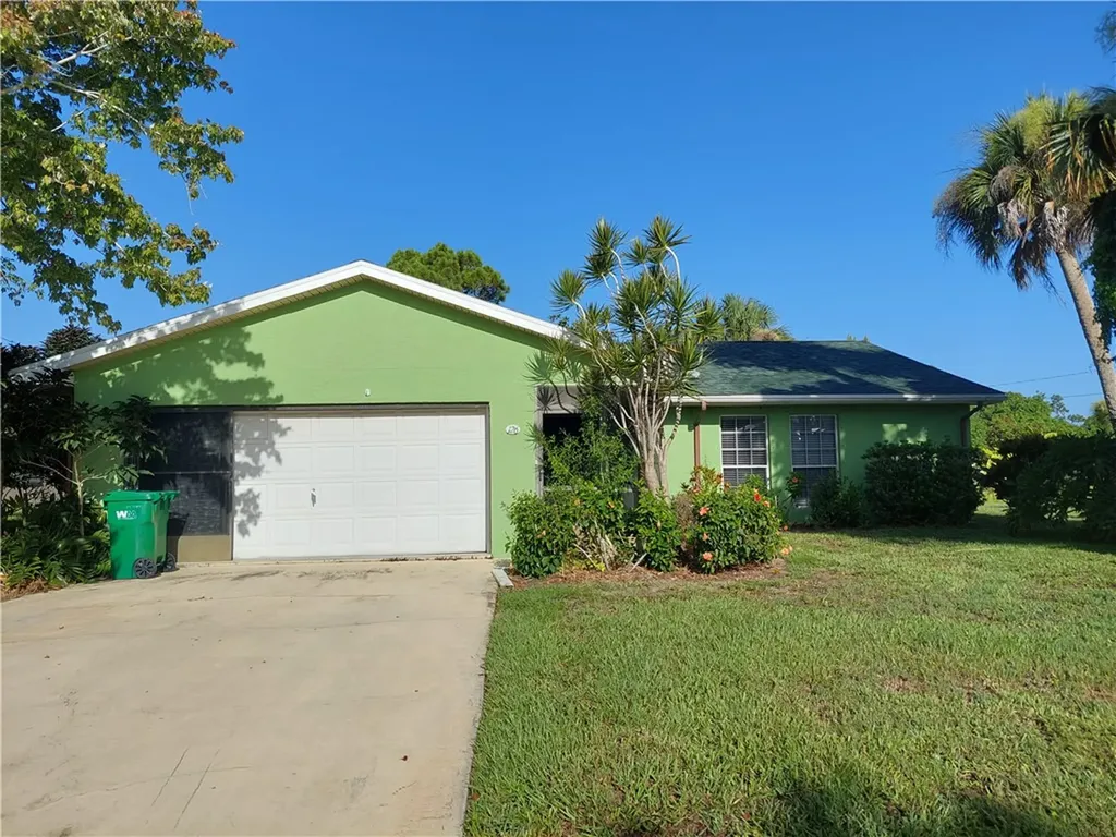 126 Royal Palm Street Sebastian FL 32958