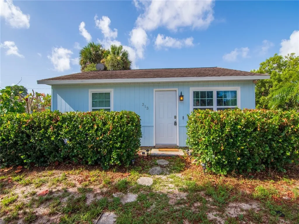 313 14th Street SW Vero Beach FL 32962