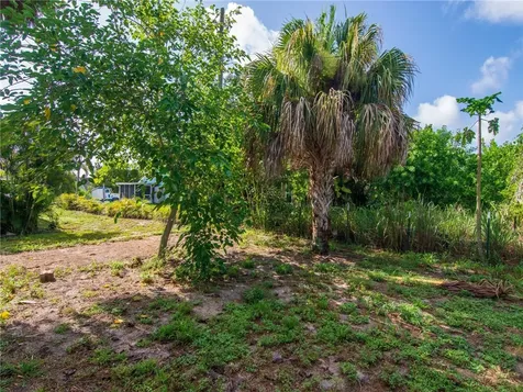 313 14th Street SW Vero Beach FL 32962