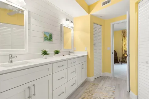8820 S Sea Oaks Way Vero Beach FL 32963