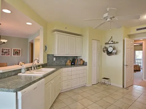 8820 S Sea Oaks Way Vero Beach FL 32963