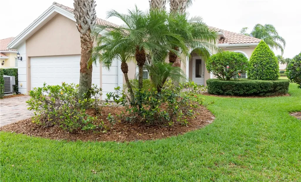 5435 Corsica Place Vero Beach FL 32967