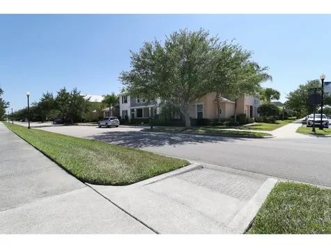 10551 SW Cam Run Port St. Lucie FL 34987
