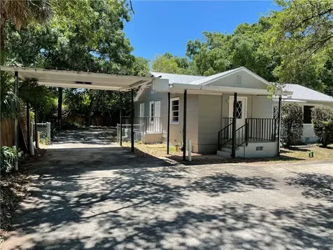 1935 20th Avenue Vero Beach FL 32960