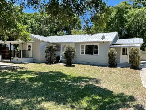 1935 20th Avenue Vero Beach FL 32960