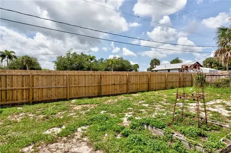 229 13th Street SW Vero Beach FL 32962