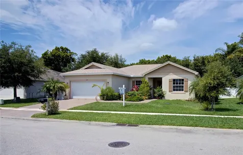2125 46th Avenue Vero Beach FL 32966