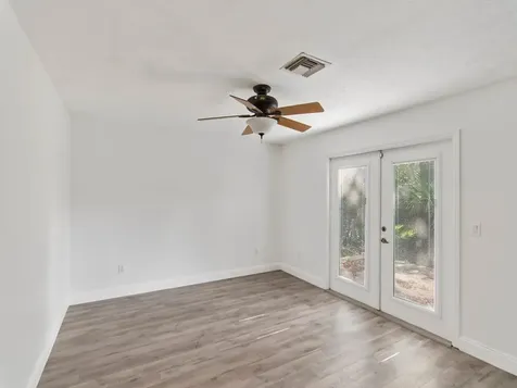 910 32nd Avenue SW Vero Beach FL 32968