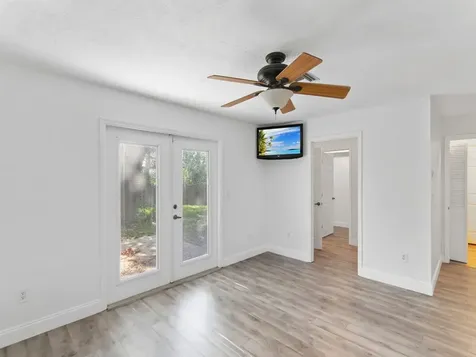 910 32nd Avenue SW Vero Beach FL 32968