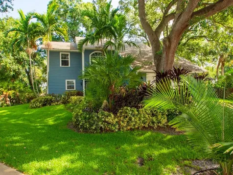 910 32nd Avenue SW Vero Beach FL 32968