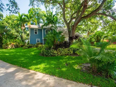 910 32nd Avenue SW Vero Beach FL 32968