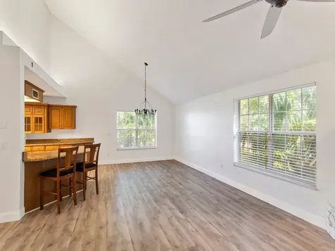 910 32nd Avenue SW Vero Beach FL 32968