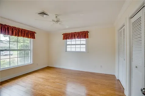 1925 Surfside Terrace Vero Beach FL 32963