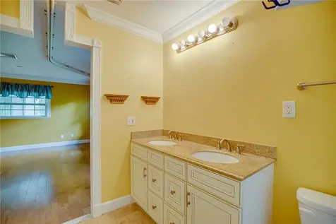 1925 Surfside Terrace Vero Beach FL 32963
