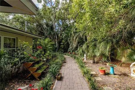 1925 Surfside Terrace Vero Beach FL 32963