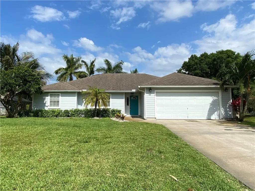 400 29th Court SW Vero Beach FL 32968