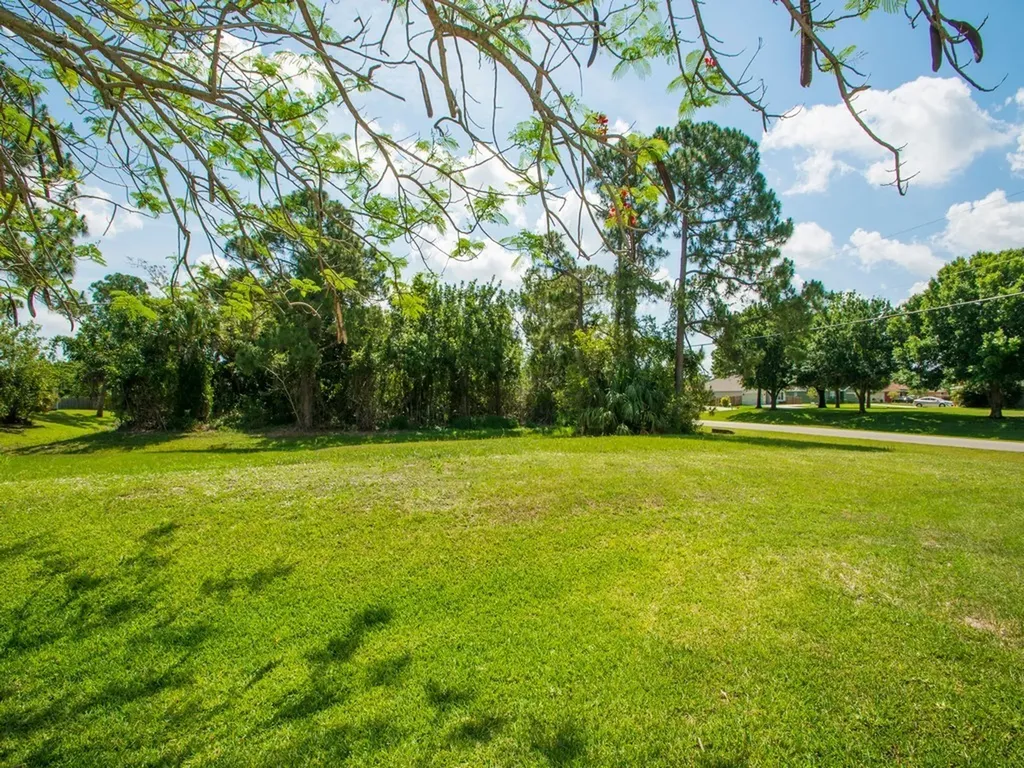 1193 SW Sarto Lane Port St. Lucie FL 34953