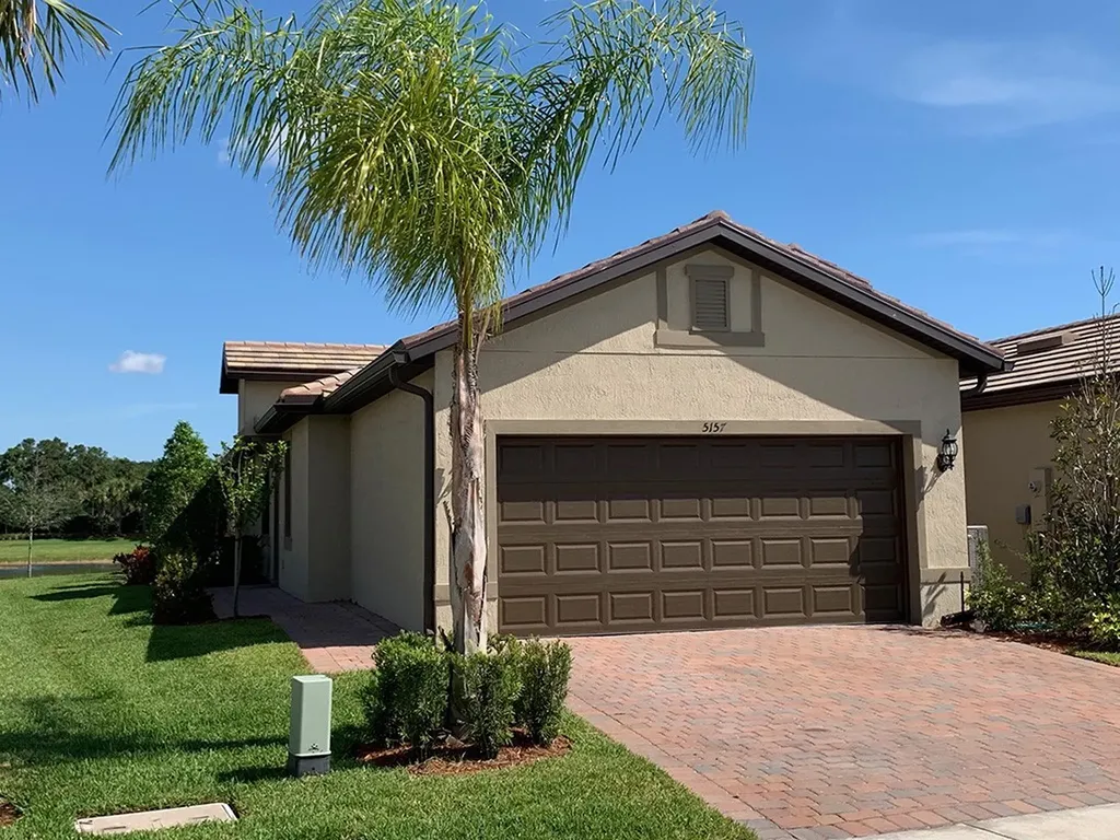 5157 Unity Square Vero Beach FL 32967