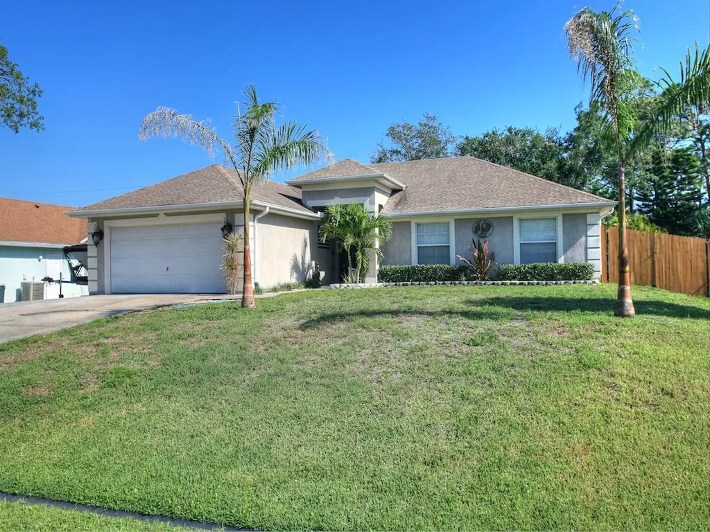 758 Ellingsen Avenue Sebastian FL 32958