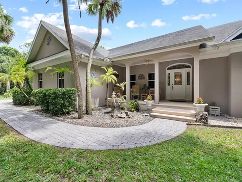 1835 62nd Drive Vero Beach FL 32966